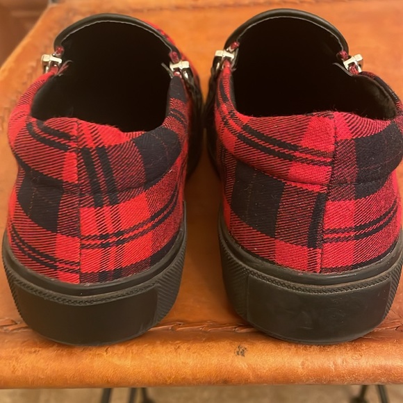 Volatile Shoes - Picture 4 of 7